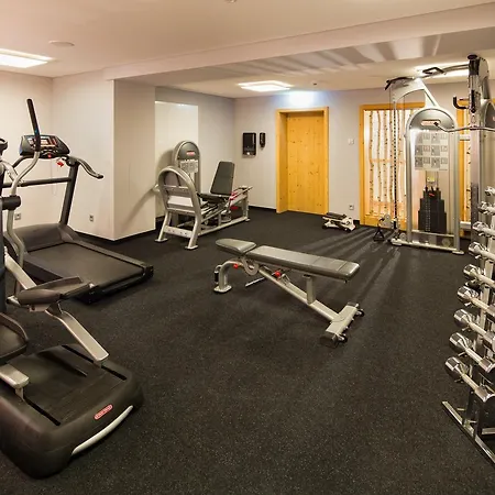 Homestay Haus Berktold: 4-star Family Wellness Retreat